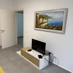 K * Shëngjin